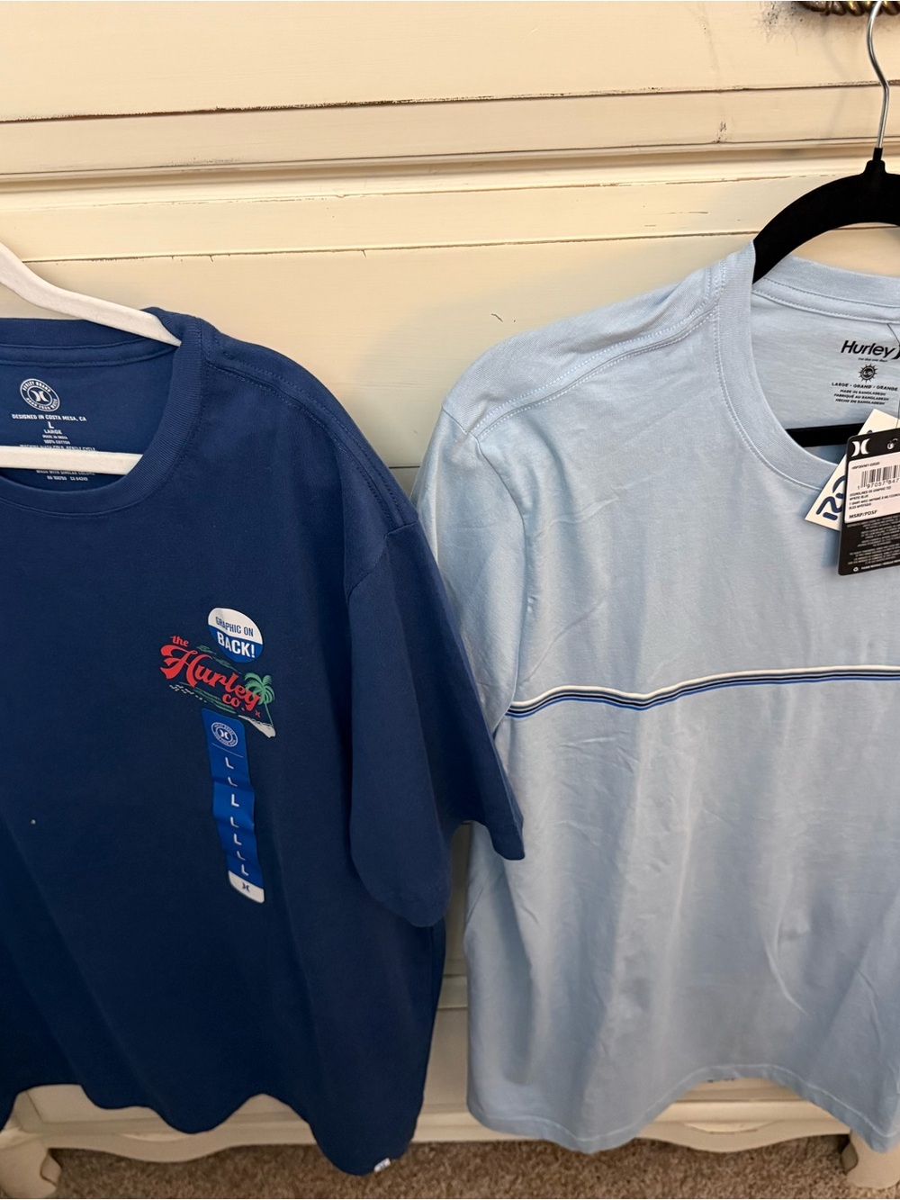 Hurley men’s Light Blue & Navy Short-Sleeve Tee large